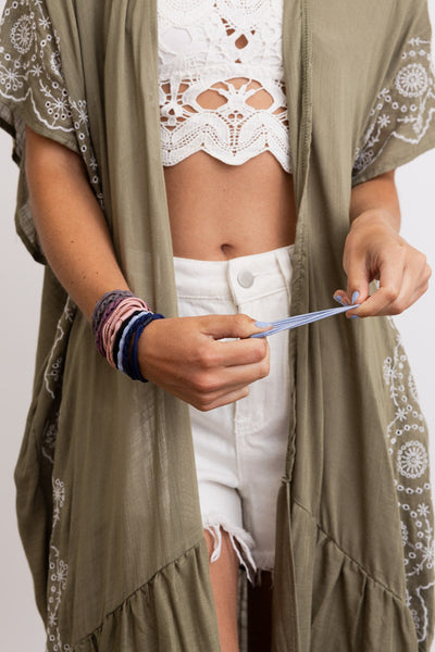 Solid Hues Twisted Stackable Hair Tie Bracelet Set š„°