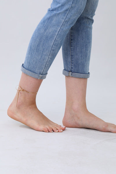 Delicate Gold Bow Anklet – Playful Elegance for Every Step✨