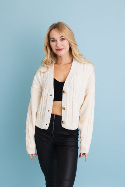 Chunky Cable Knit Button-Up Cropped Cardigan (4 colors)