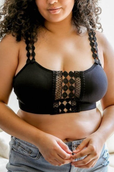 Eye Lace Applique Bralette 1X/2X / Black