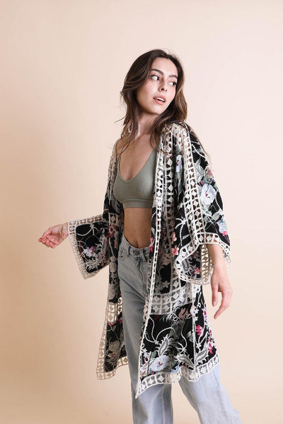 Heriloom Embroidered Kimono One Size / Black