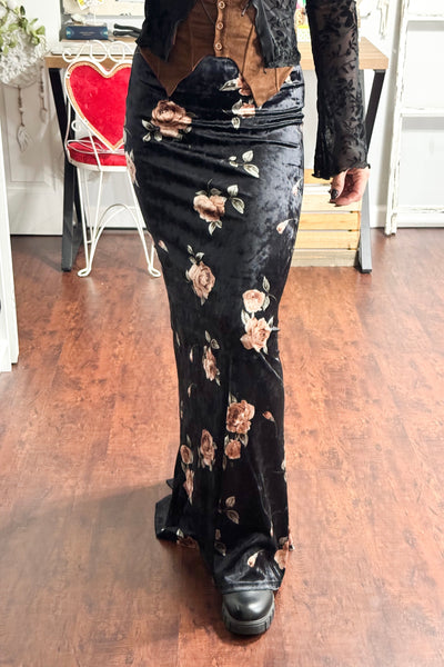 High Waisted Velvet Floral Skirt