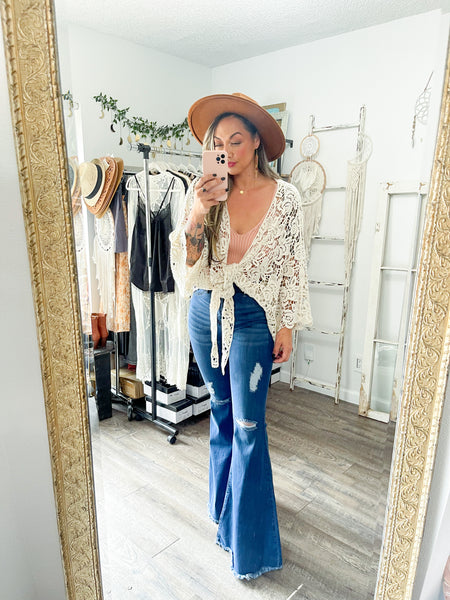 Size 4/5 // Personal Closet Vibrant M.I.U Bellbottoms