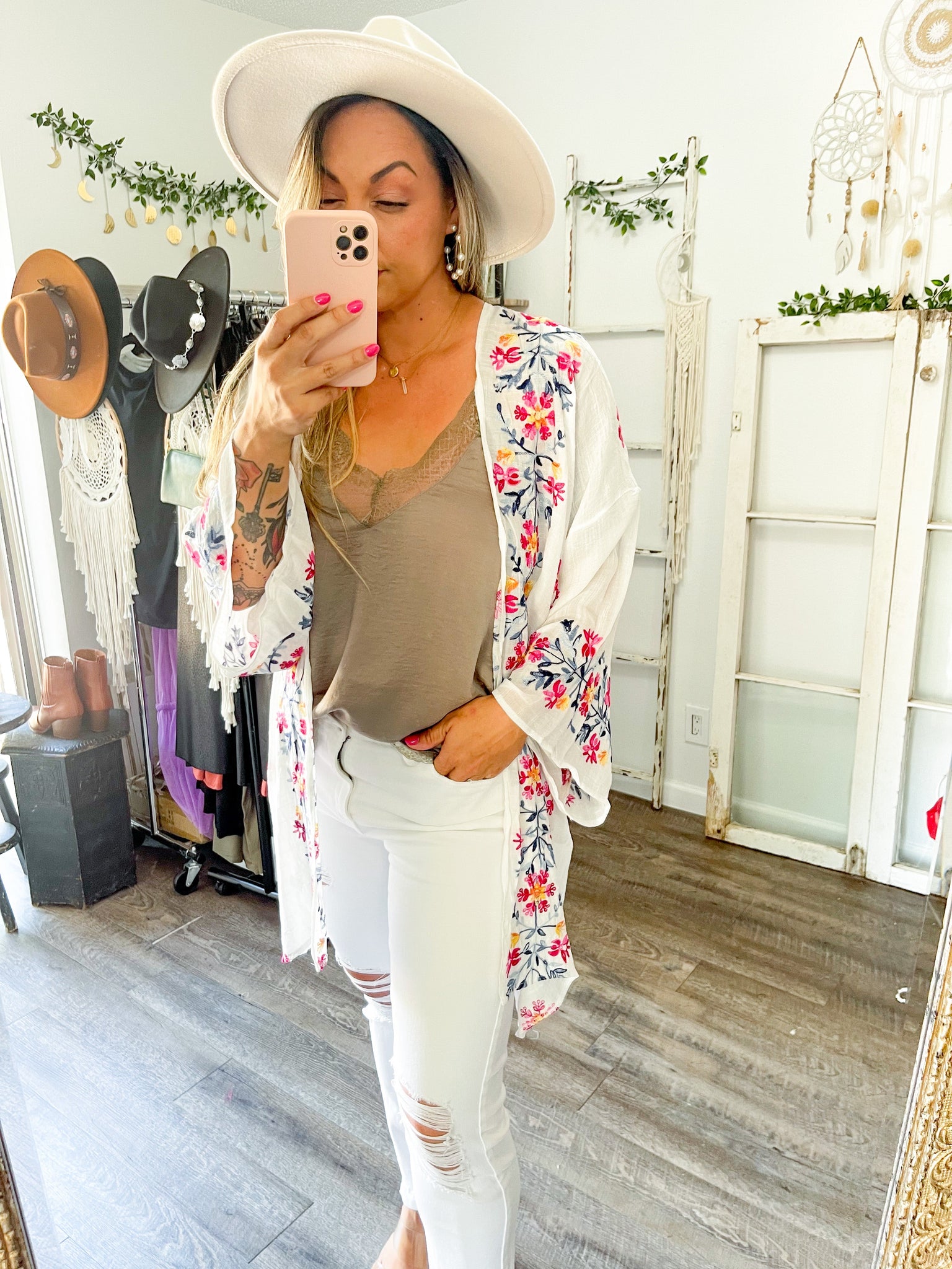 One Size (S-2X) SAMPLE // White Floral Kimono