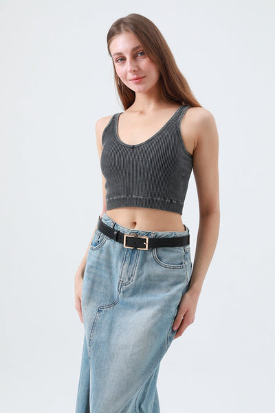 Sleek Geometric Square Buckle Leather Belt