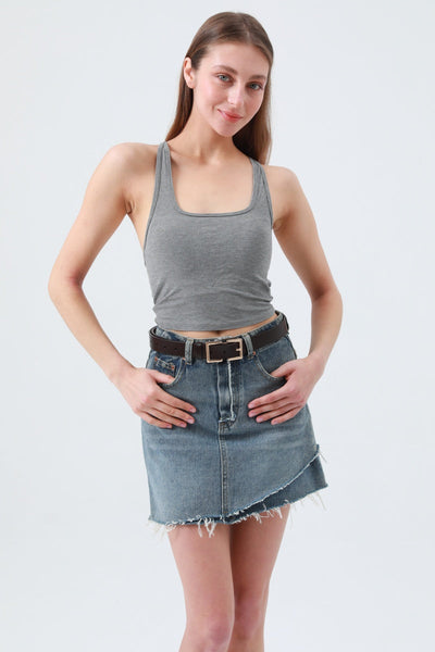 Sleek Geometric Square Buckle Leather Belt