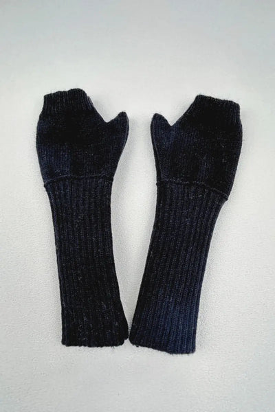 Cozy Ribbed Knit Arm Warmers & Winter Gloves – Stay Warm in Style Leto Collection