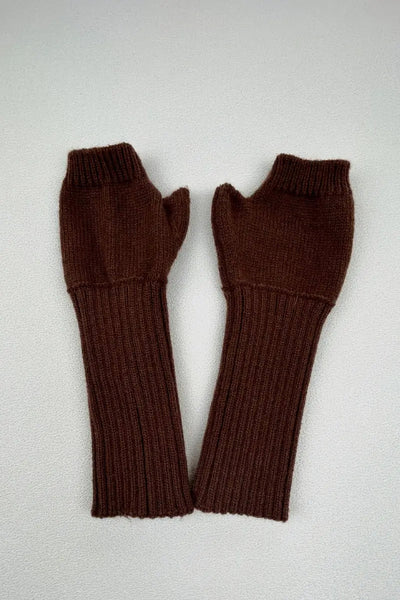 Cozy Ribbed Knit Arm Warmers & Winter Gloves – Stay Warm in Style Leto Collection