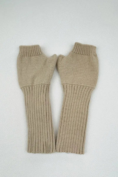 Cozy Ribbed Knit Arm Warmers & Winter Gloves – Stay Warm in Style Leto Collection