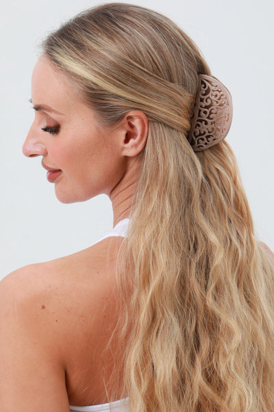 Openwork Engraving Hair Clip – New Fashion Detail 🌀