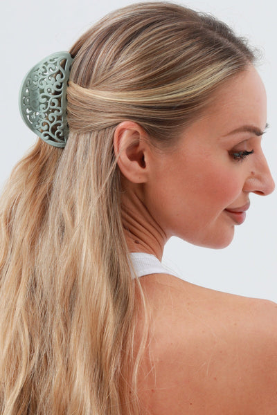 Openwork Engraving Hair Clip – New Fashion Detail 🌀
