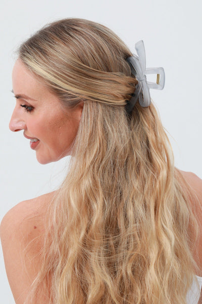 Solid Bow Hair Clip – Everyday Style Accent 🎀