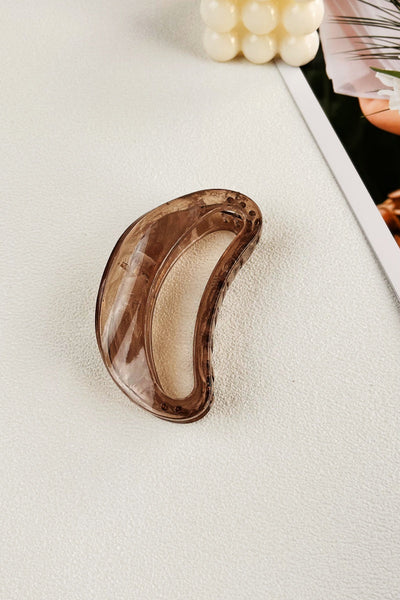 Crescent Moon Hair Clip – Minimalist Curve Design 🌙