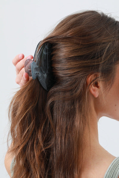 Timeless Simple Hair Clip for Women – Effortless Daily Styling 💫