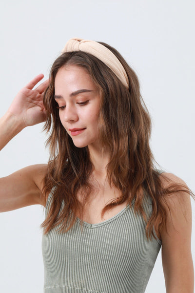 Waffle Texture Knit Headband – Cozy & Chic Hair Wrap 🧣
