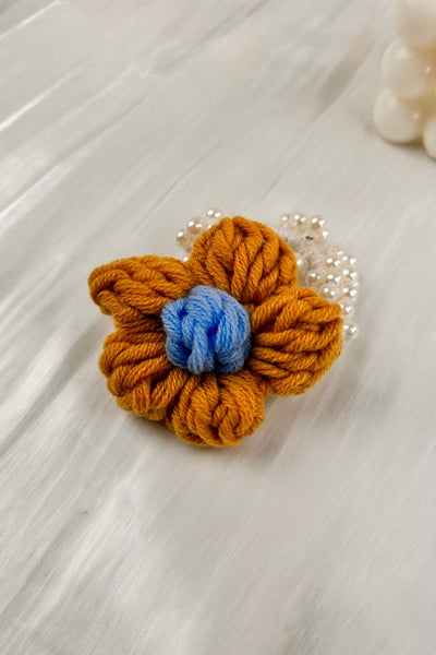 Crochet Sunflower Pearl Scrunchie – Daily Wear Hair Accent 🌻