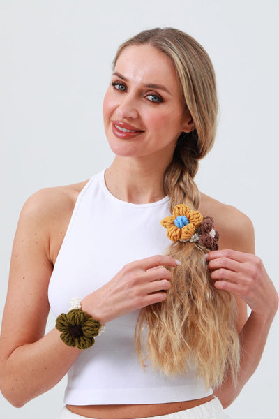 Crochet Sunflower Pearl Scrunchie – Daily Wear Hair Accent 🌻
