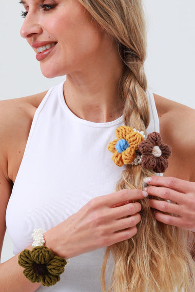 Crochet Sunflower Pearl Scrunchie – Daily Wear Hair Accent 🌻