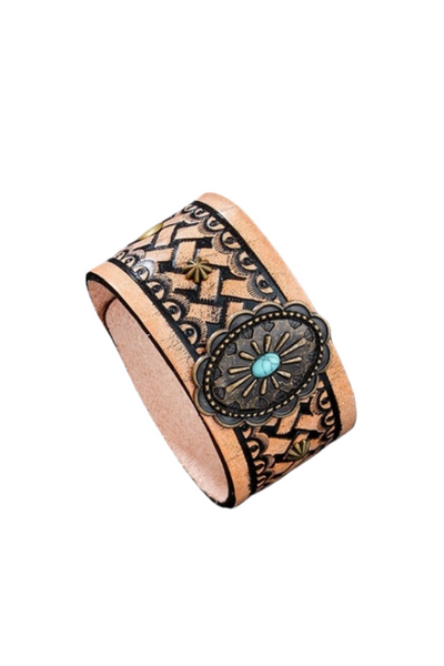 Desert Muse: Bohemian Vintage Turquoise Leather Cuff-Band Bracelet