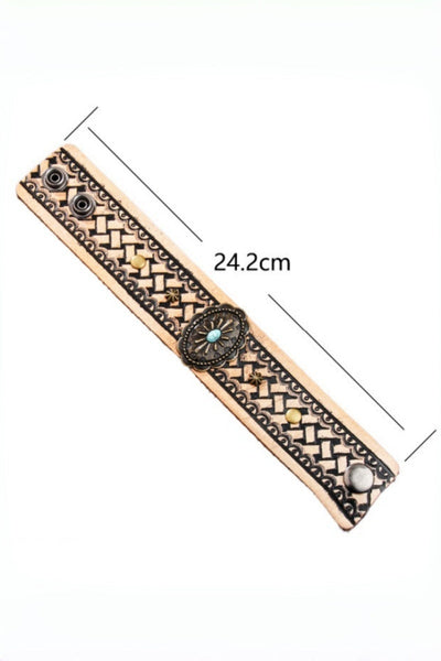 Desert Muse: Bohemian Vintage Turquoise Leather Cuff-Band Bracelet