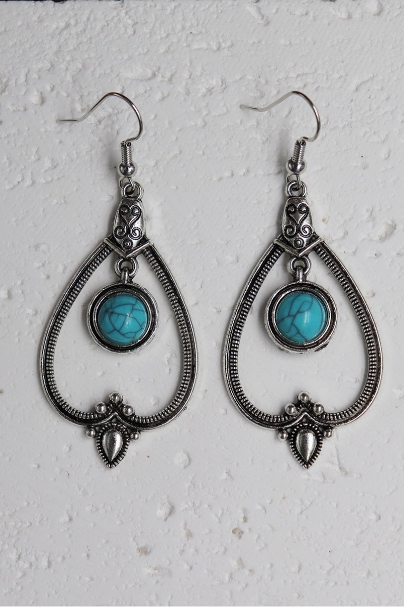 Boho Heart Earrings – Cut-Out Design & Turquoise Accent 💙🌿
