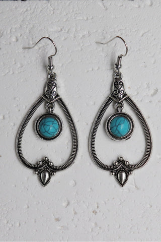 Boho Heart Earrings – Cut-Out Design & Turquoise Accent 💙🌿