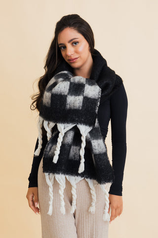 Chunky Plaid Oversized Scarf with Fringe - 2 colors