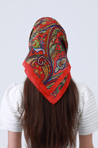 Vintage Paisley Silky Scarf - Timeless Bohemian Accent 🌸🧣