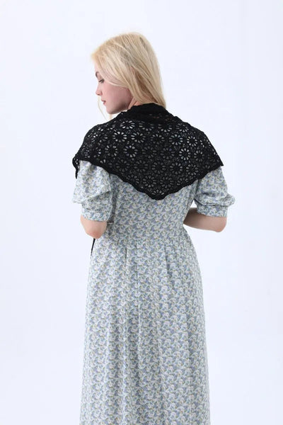 Crochet Lace Triangle Shawl – 3 colors