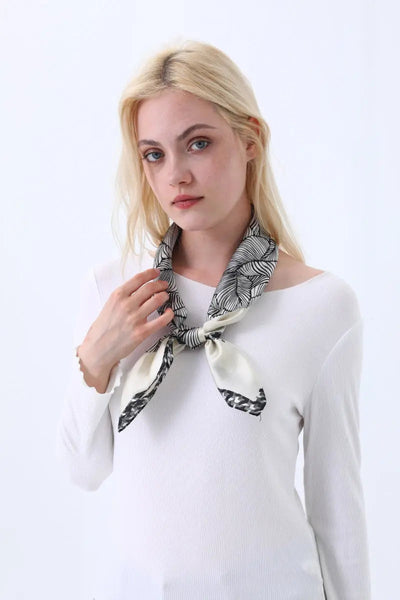 Women's Elegant Square Scarf with Abstract Leaf Print & Houndstooth Trim