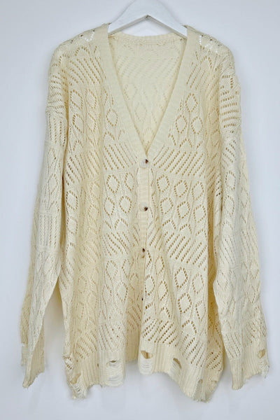 Vintage Cozy: Retro Frayed Hem Diamond Knit Pullover