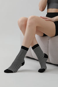 Retro Striped Mid-Calf Socks – Vintage Athletic Vibes 🧦⚡