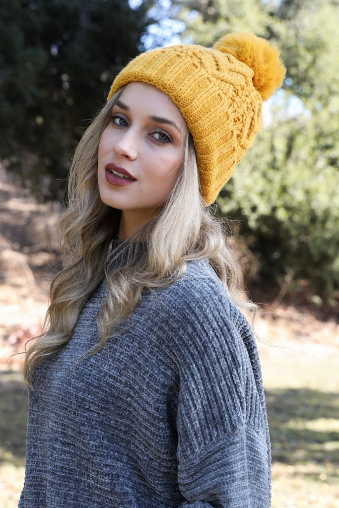 Beanie Cable – Knit House Pom of Gentry The