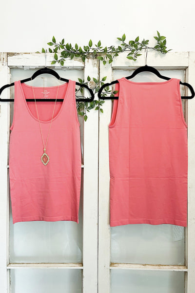size L/XL // Stretchy Scoop Neck Seamless Camisoles
