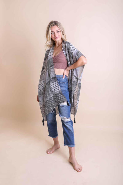 Color Graded Patchwork Kimono Ponchos Black